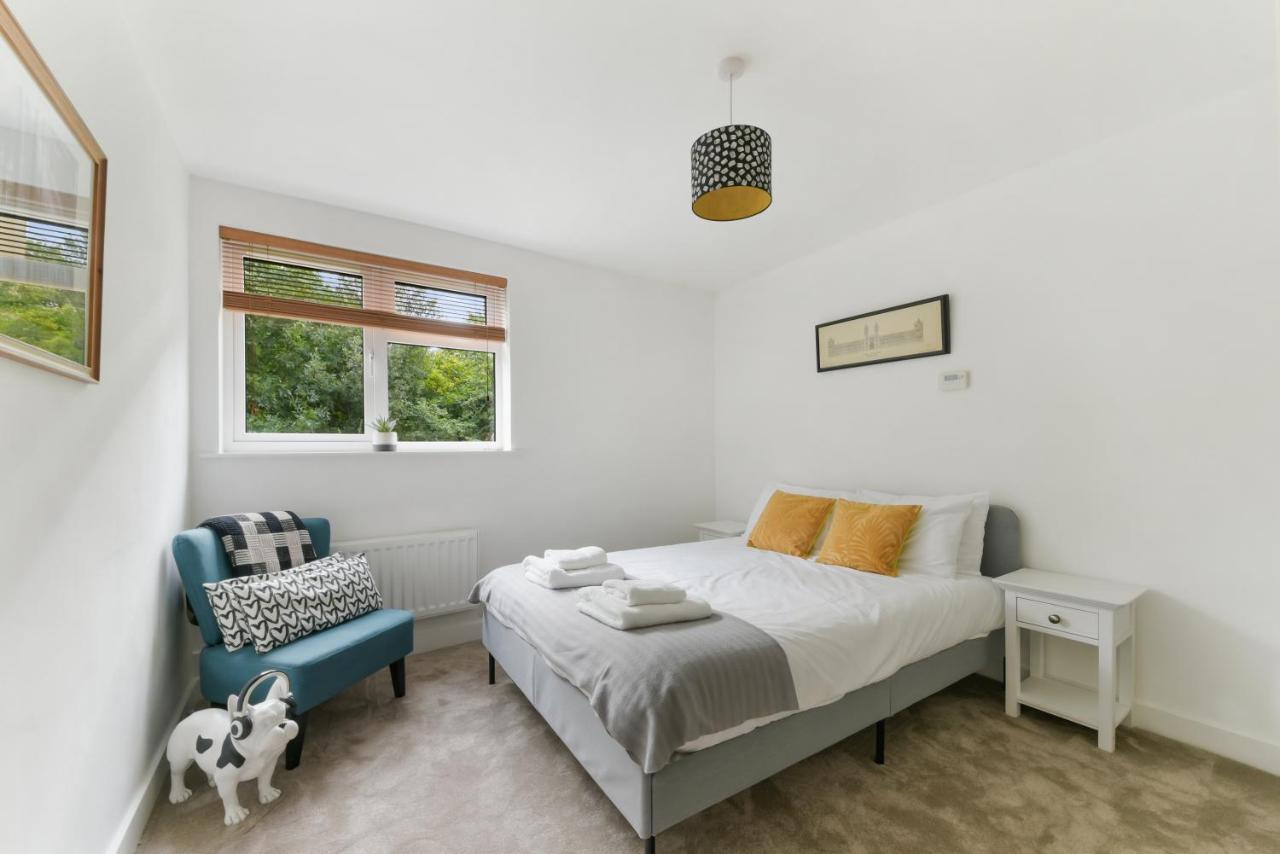Spacious, Quiet And Modern Apartment Londen Buitenkant foto